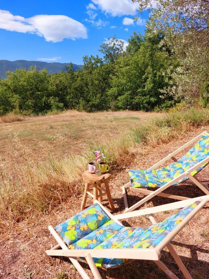 superbe logement au cœur Luberon proche du Colorado provencal dans une résidence au calme avec piscine, magnifique vu sur le Luberon depuis la terrasse Viens Extérieur photo