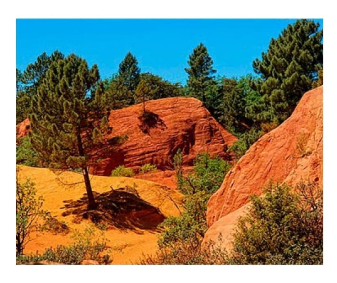 superbe logement au cœur Luberon proche du Colorado provencal dans une résidence au calme avec piscine, magnifique vu sur le Luberon depuis la terrasse Viens Extérieur photo